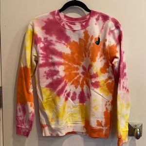 NWOT HAND TIE DYED SWEATSHIRT XL